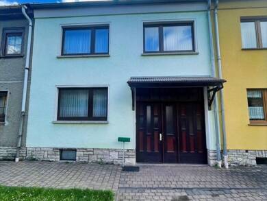 Reihenmittelhaus zum Kauf 75.000 € 5 Zimmer 130 m² 301 m² Grundstück Bad Tennstedt 99955