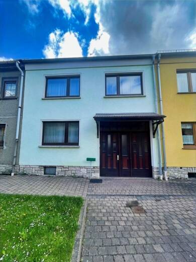 Reihenmittelhaus zum Kauf 75.000 € 5 Zimmer 130 m² 301 m² Grundstück Bad Tennstedt 99955