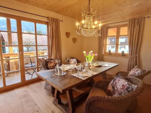 Wohnung zur Miete auf Zeit 2.600 € 3,5 Zimmer 105 m² frei ab 01.10.2026 Bernau Bernau am Chiemsee 83233