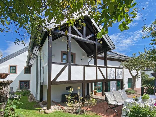 Haus zum Kauf 598.000 € 6 Zimmer 306 m² 776 m² Grundstück Berndorf 54578