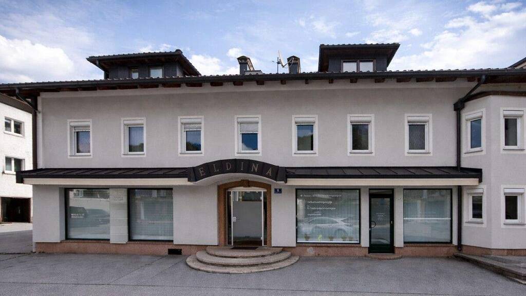 Haus zum Kauf 1.145.000 € 10 Zimmer 424 m² 318 m² Grundstück Grödig 5082