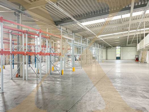 Halle/Industriefläche zur Miete 9.000 € 955 m² Lagerfläche Hörsching 4063