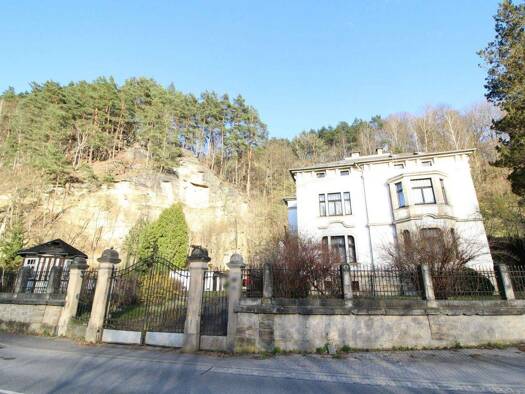 Villa zum Kauf 399.000 € 12 Zimmer 480 m² 5.772 m² Grundstück Rathmannsdorf 01814