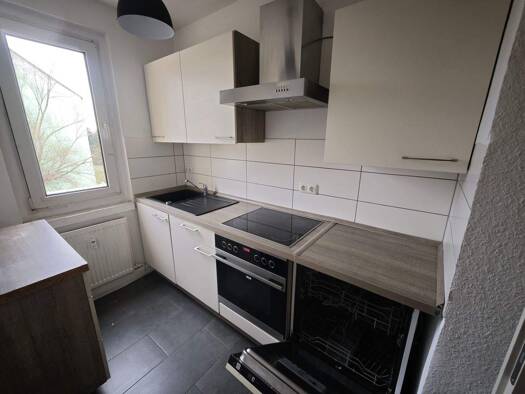 Wohnung zur Miete 270 € 2 Zimmer 45,5 m² 4 Geschosse frei ab sofort Am Stadion 3 Regis-Breitingen 04565