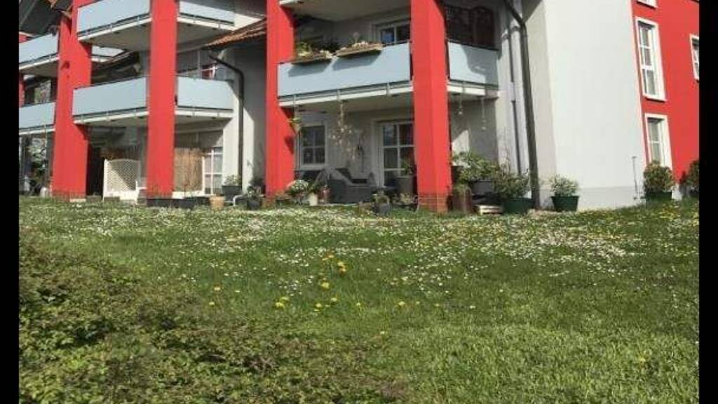 Wohnung zum Kauf 105.000 € 3 Zimmer 81,7 m² 1. Geschoss Erlau 09306