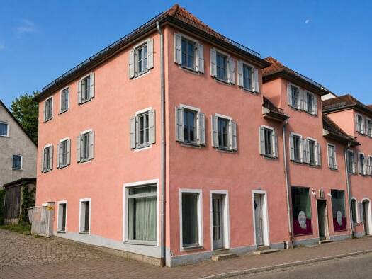Haus zum Kauf 525.000 € 11 Zimmer 354 m² 176 m² Grundstück Ansbach Ansbach 91522