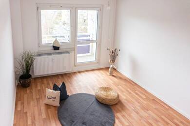 Wohnung zur Miete 307 € 3 Zimmer 56,3 m² 4. Geschoss Helbersdorfer Str. 94e Helbersdorf 613 Chemnitz 09120