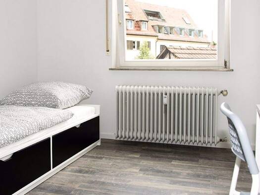 WG-Zimmer zur Miete Wohnen auf Zeit 710 € 12 m² frei ab 23.12.2025 Bachwiesenstrasse 0 Süd Stuttgart Süd (Heslach) 70199