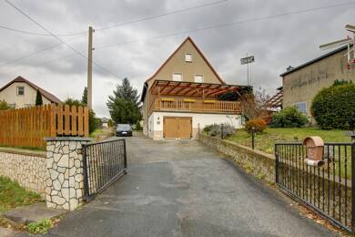 Mehrfamilienhaus zum Kauf 219.000 € 6 Zimmer 147 m² 858 m² Grundstück frei ab sofort Am Katzensteig 18a Saalfeld Saalfeld/Saale 07318
