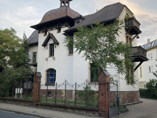 Wohnung zur Miete 390 € 1 Zimmer 33 m² 2. Geschoss frei ab 01.10.2026 Zinzendorfstraße 17 Radebeul 01445