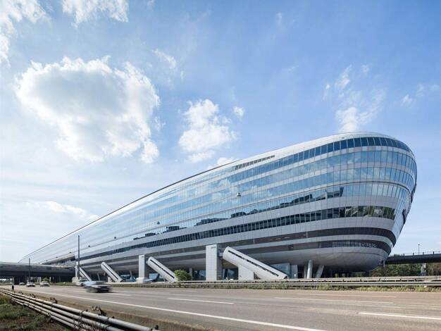 Bürofläche zur Miete 28 € 7.150,2 m² Bürofläche teilbar ab 344 m² Flughafen Frankfurt am Main 60549