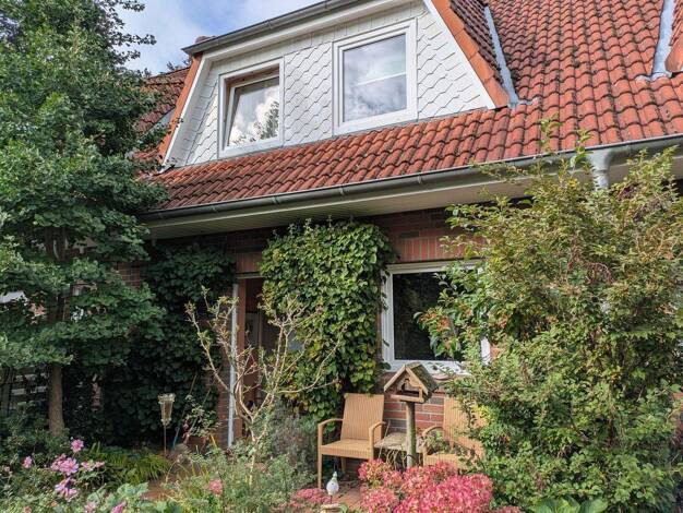 Reihenmittelhaus zum Kauf provisionsfrei 385.000 € 4,5 Zimmer 120 m² 200 m² Grundstück frei ab 15.02.2026 Stade 21680