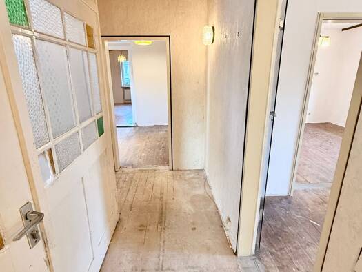 Wohnung zum Kauf provisionsfrei 260.569 € 5 Zimmer 110 m² 2 Geschosse frei ab sofort Seukendorfer Straße 9 Siegelsdorf Veitsbronn 90587