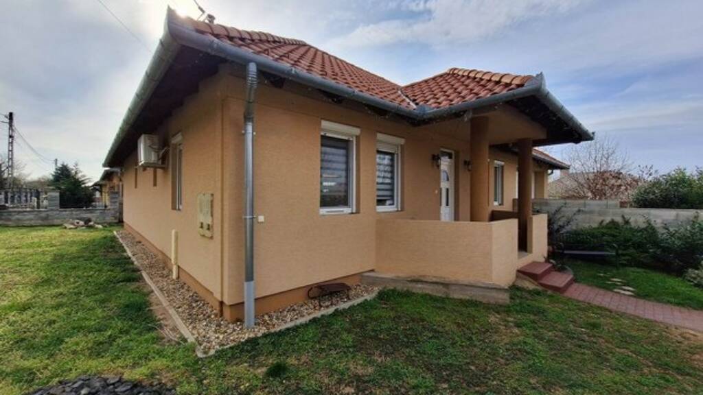 Einfamilienhaus zum Kauf 254.000 € 4 Zimmer 98 m² 1.270 m² Grundstück Csabrandek 8474