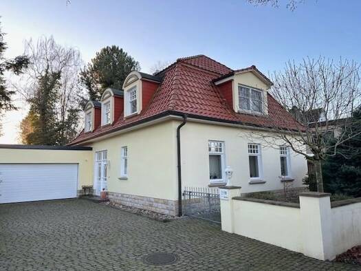 Haus zum Kauf 850.000 € 5 Zimmer 240 m² 702 m² Grundstück Kayhausen Bad Zwischenahn 26160