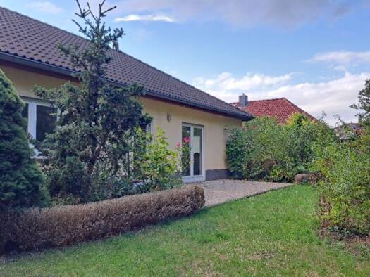 Bungalow zum Kauf 313.000 € 4 Zimmer 107 m² 721 m² Grundstück frei ab sofort Wanzleben Wanzleben-Börde 39164