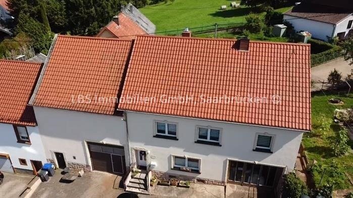 Einfamilienhaus zum Kauf 235.000 € 6 Zimmer 130 m²<br/>Wohnfläche 827 m²<br/>Grundstück Eppelborn Eppelborn 66571