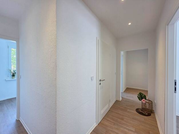 Wohnung zur Miete 523 € 4 Zimmer 69,8 m² 2. Geschoss frei ab 01.01.2028 Fröbelstraße 150 Stadtfeld West Stadtfeld West 39110