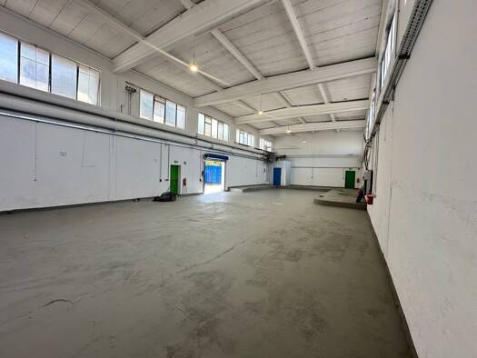 Lagerhalle zur Miete 1.850 € 250 m² Lagerfläche Wetschewell Mönchengladbach 41199