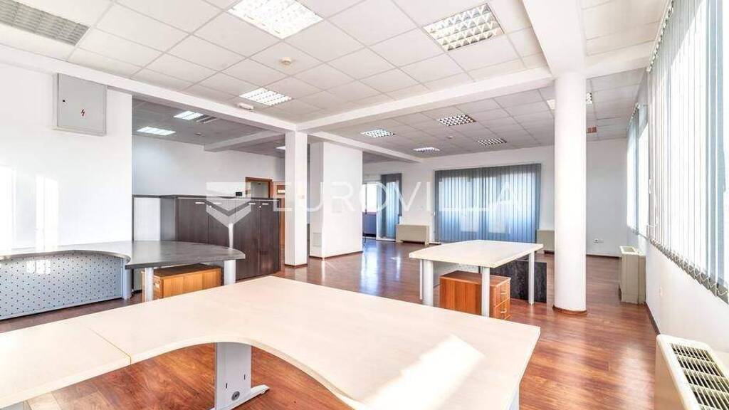 Büro zur Miete 2.400 € Lucko Lucko