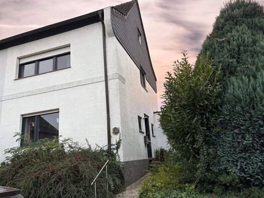 Doppelhaushälfte zum Kauf 205.000 € 4 Zimmer 78,6 m² 278 m² Grundstück Übach Übach-Palenberg 52531