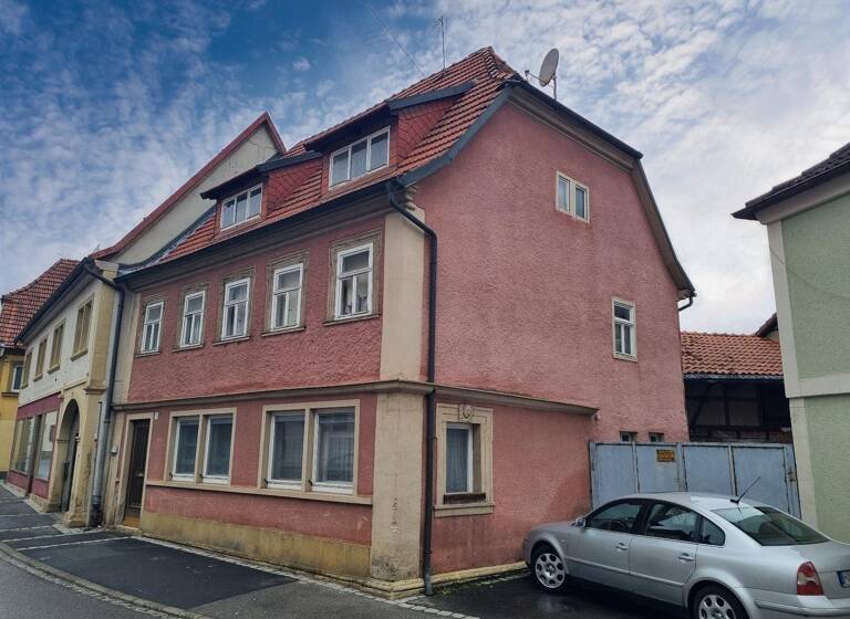 Stadthaus zum Kauf 120.000 € 5 Zimmer 110 m²<br/>Wohnfläche 380 m²<br/>Grundstück ab sofort<br/>Verfügbarkeit Ebern Ebern 96106