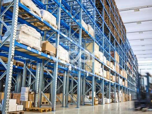 Lagerhalle zur Miete 3.700 m² Lagerfläche teilbar ab 3.700 m² Düsseldorf 40599