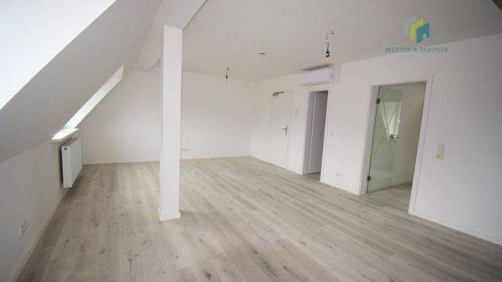 Maisonette zur Miete 1.300 € 2 Zimmer 68 m² 2. Geschoss frei ab sofort Volkhovener Weg 51 Heimersdorf Köln / Heimersdorf 50767