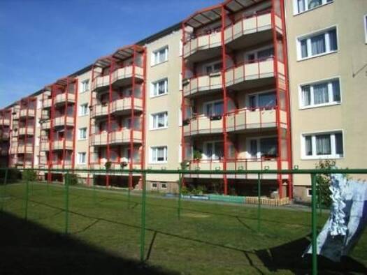 Wohnung zur Miete 216 € 1 Zimmer 33,3 m² 2. Geschoss frei ab sofort Bertolt-Brecht-Straße 15 Neustrelitz Neustrelitz 17235