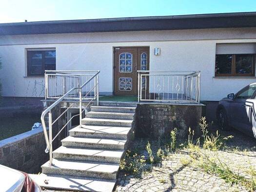 Mehrfamilienhaus zum Kauf 289.000 € 6 Zimmer 200 m² Streetz Dessau-Roßlau 06862