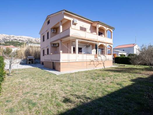 Mehrfamilienhaus zum Kauf 600.000 € 7 Zimmer 384 m² 851 m² Grundstück Pag 23250