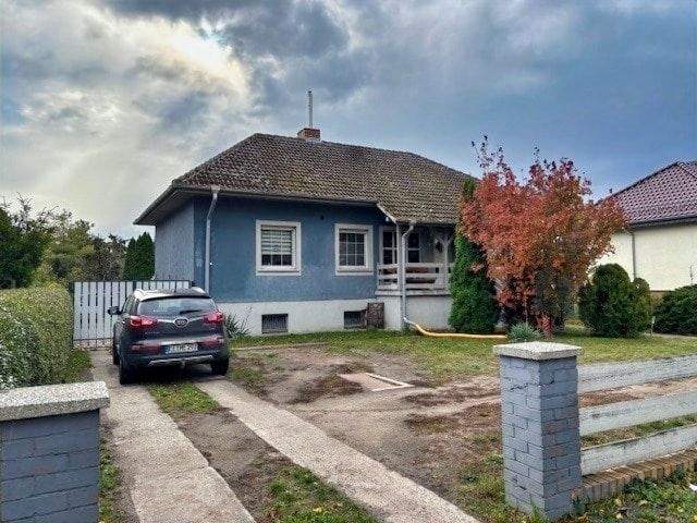 Immobilie in Herzberg (Elster) - Bungalow mit Keller und schöner Terrasse - Bild 2