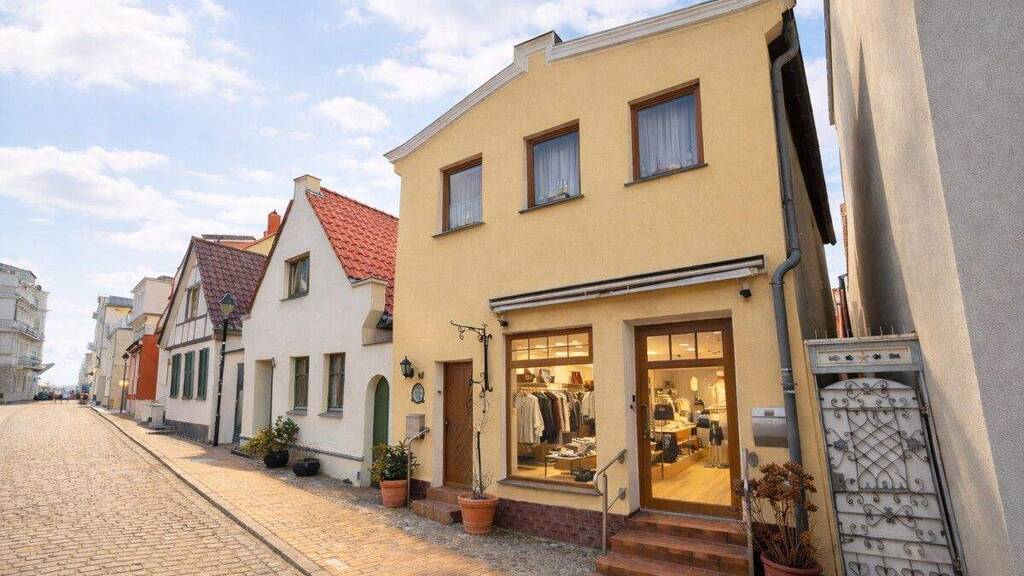 Laden zur Miete 1.300 € 78 m² Verkaufsfläche Alexandrinenstr. 90 Seebad Warnemünde Rostock 18119