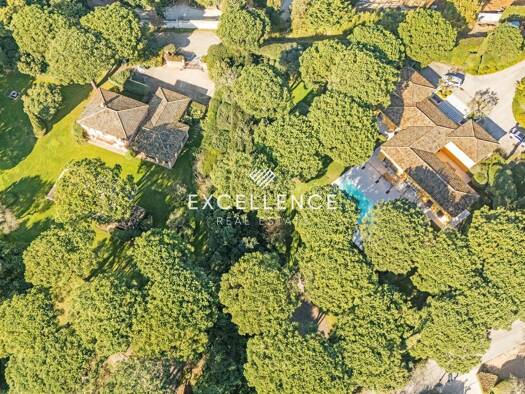 Haus zum Kauf 11.800.000 € 560 m² 10.000 m² Grundstück Zone Est Diffuse Saint-Tropez 83990