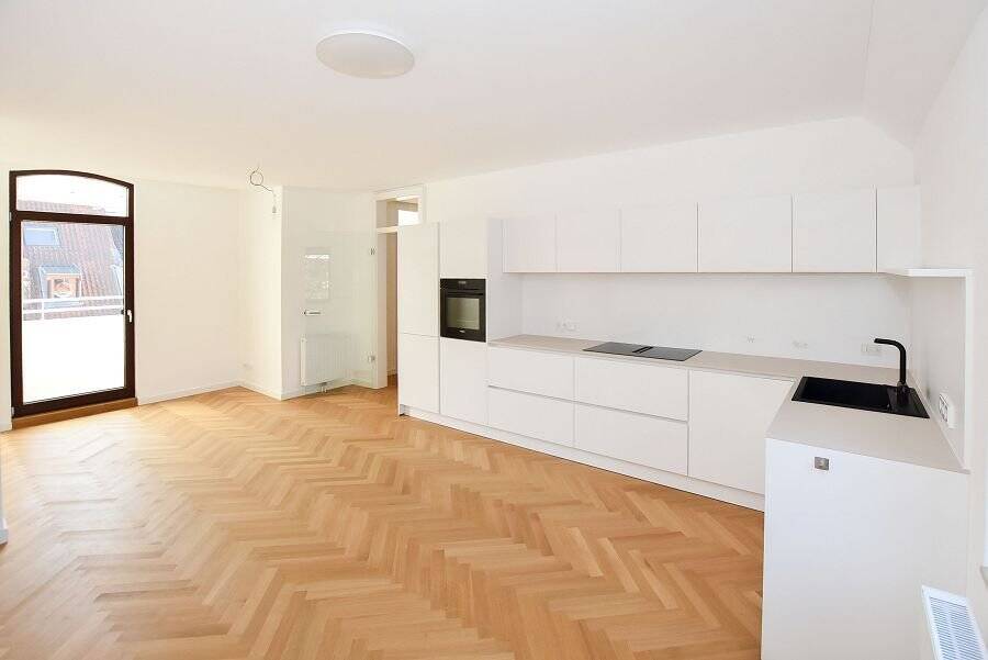 Denkmalgeschützte Maisonette-Wohnung im historischen Stil! – Hannover – Bild 1 von 9