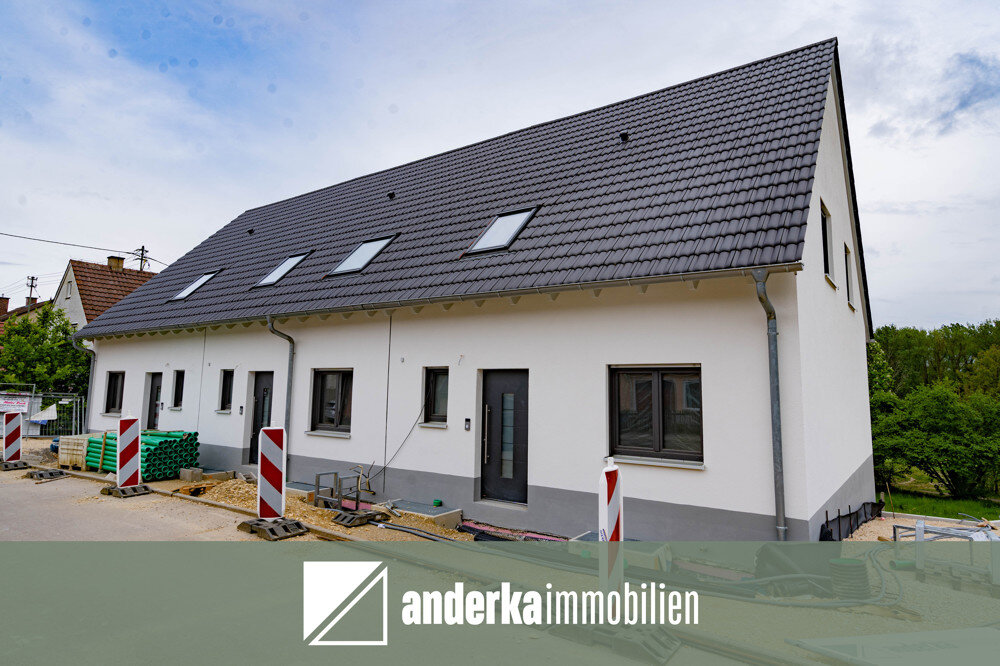 Reihenendhaus zur Miete 1.400 € 7 Zimmer 141,4 m²<br/>Wohnfläche 244 m²<br/>Grundstück 01.10.2024<br/>Verfügbarkeit Echenbrunn Gundelfingen an der Donau / Echenbrunn 89423