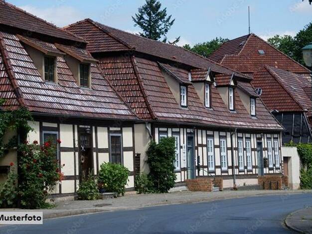 Mehrfamilienhaus zum Kauf 175.000 € 240,1 m² 361 m² Grundstück Treysa Schwalmstadt 34613