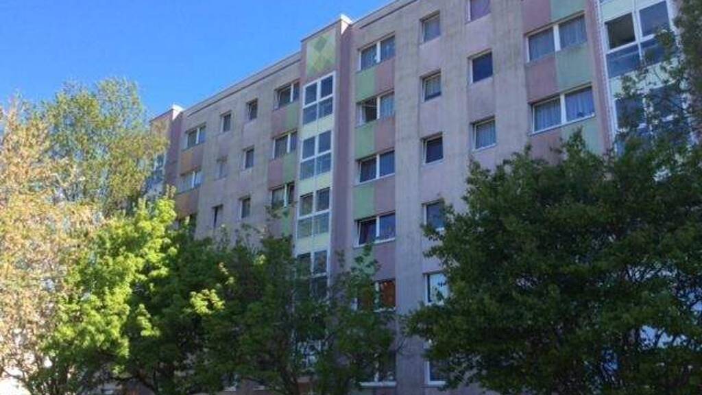 Wohnung zur Miete 585 € 4 Zimmer 77,5 m² 4. Geschoss frei ab 08.03.2026 Wölfnitzer Ring 64 Gorbitz-Süd Dresden 01169