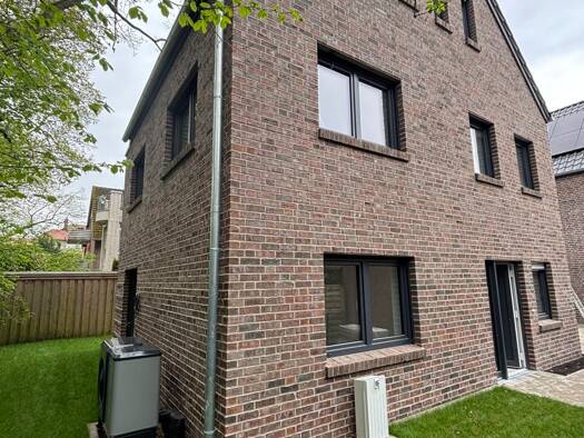 Einfamilienhaus zum Kauf - Erstbezug provisionsfrei 609.000 € 5 Zimmer 138,2 m² 239 m² Grundstück An der Tonkuhle 4c Eversten Oldenburg 26131