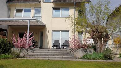 Haus zum Kauf provisionsfrei 890.000 € 7 Zimmer 261 m² 379 m² Grundstück Offenthal Dreieich 63303