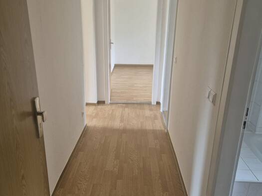 Wohnung zur Miete 430 € 3 Zimmer 67,6 m² 2. Geschoss frei ab sofort Weißenfels Weißenfels 06667
