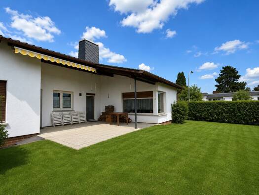 Einfamilienhaus zum Kauf 795.000 € 5 Zimmer 120 m² 695 m² Grundstück frei ab sofort Hofheim Hofheim am Taunus 65719