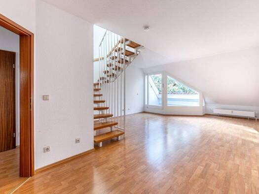 Maisonette zum Kauf 300.000 € 3 Zimmer 79 m² 2. Geschoss Wiesbaden 65185