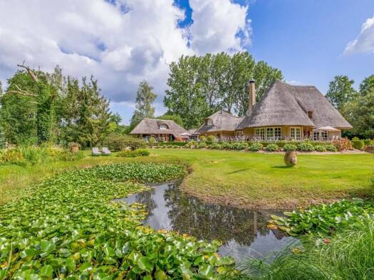 Villa zum Kauf 1.350.000 € 7 Zimmer 194 m² 13.535 m² Grundstück gemondesestraat 21 Boxtel 5298 NZ