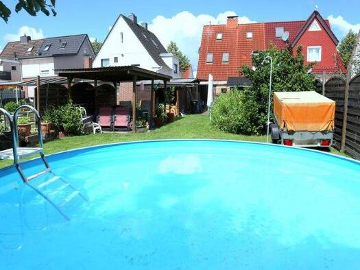 Doppelhaushälfte zum Kauf provisionsfrei 209.000 € 4 Zimmer 92 m² 449 m² Grundstück Düsternort Delmenhorst 27755