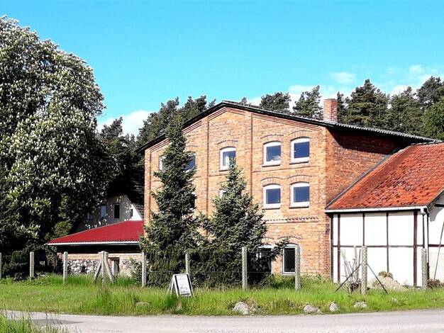 Haus zum Kauf als Kapitalanlage geeignet 330.000 € 12 Zimmer 355 m² 4.012 m² Grundstück Bossow Krakow am See 18292