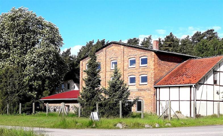Haus zum Kauf als Kapitalanlage geeignet 345.000 € 12 Zimmer 355 m² 4.012 m² Grundstück Bossow Krakow am See 18292