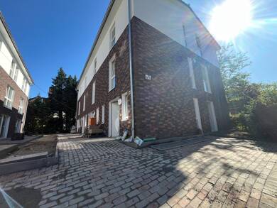 Reihenmittelhaus zur Miete - Erstbezug 2.658 € 4,5 Zimmer 112,3 m² 150 m² Grundstück Volksdorf Hamburg / Volksdorf 22359