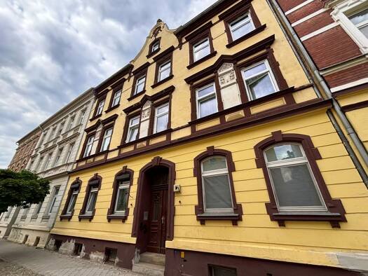 Wohnung zur Miete 483 € 2 Zimmer 69 m² 2. Geschoss Friedrich-Engels-Straße 11 Rathenow 14712