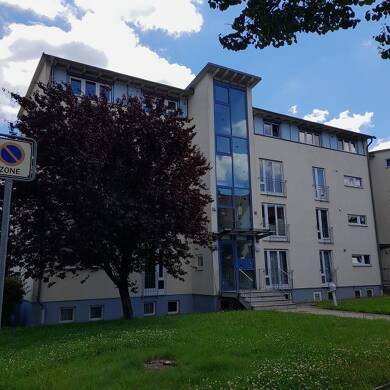 Wohnung zum Kauf 110.000 € 3 Zimmer 79,9 m² 1. Geschoss Steinpleiser Str. 55 Marienthal West 433 Zwickau 08060